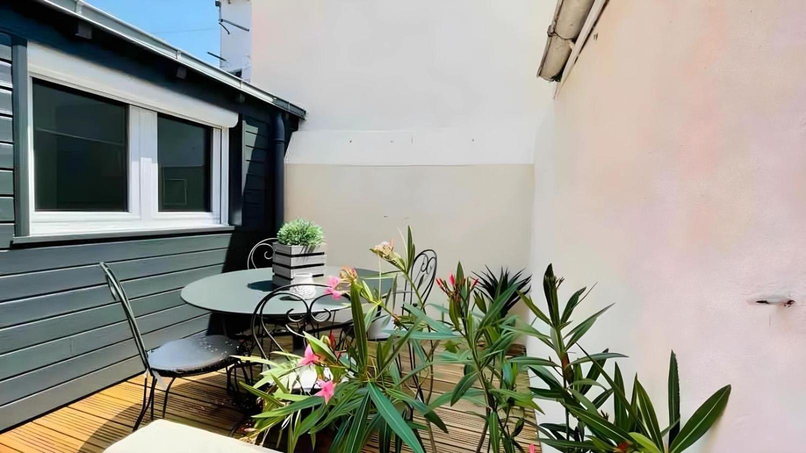 Agreable Maison Renovee En Hyper Centre Avec Patio Pornic Extérieur photo