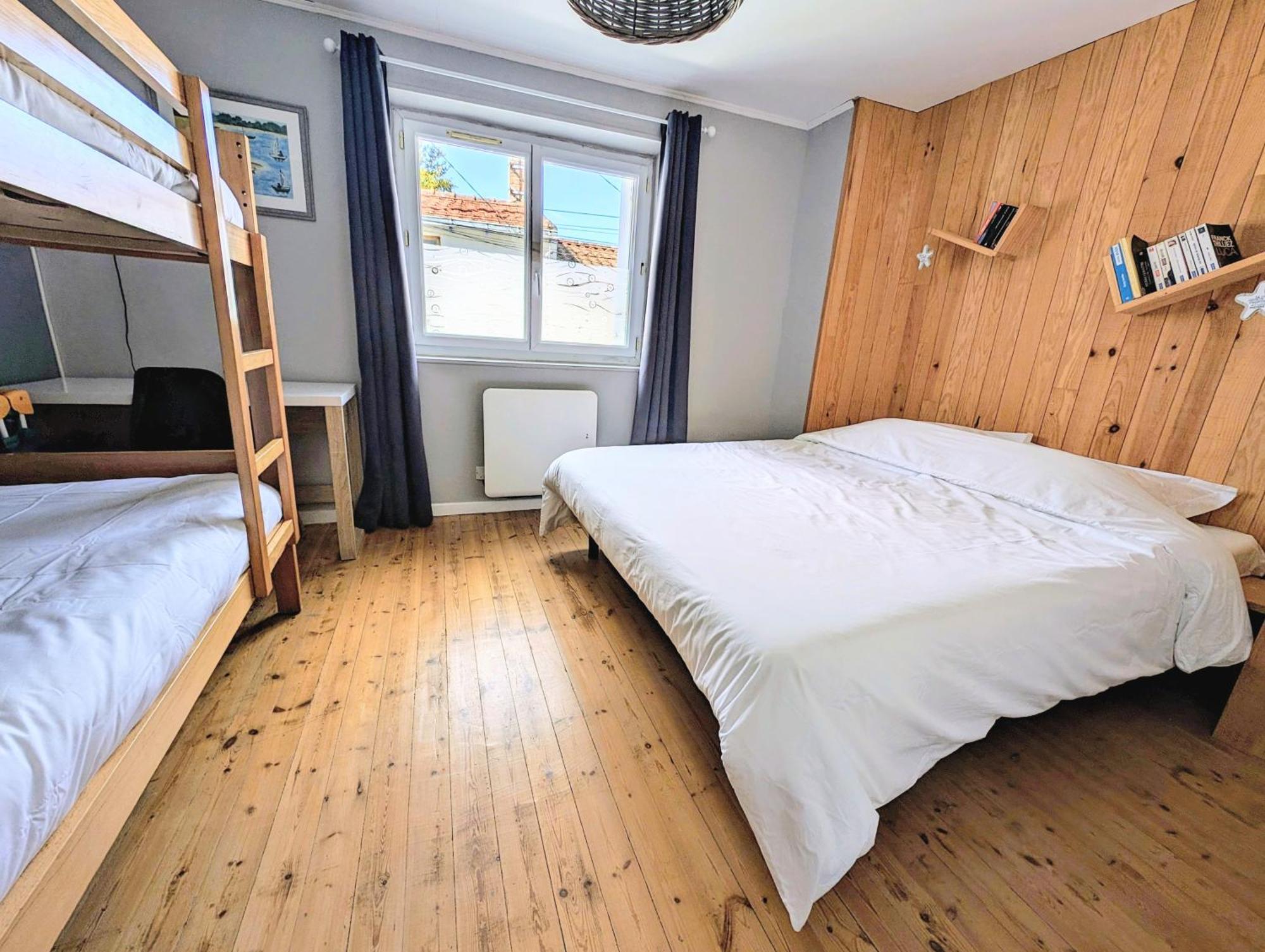 Agreable Maison Renovee En Hyper Centre Avec Patio Pornic Extérieur photo